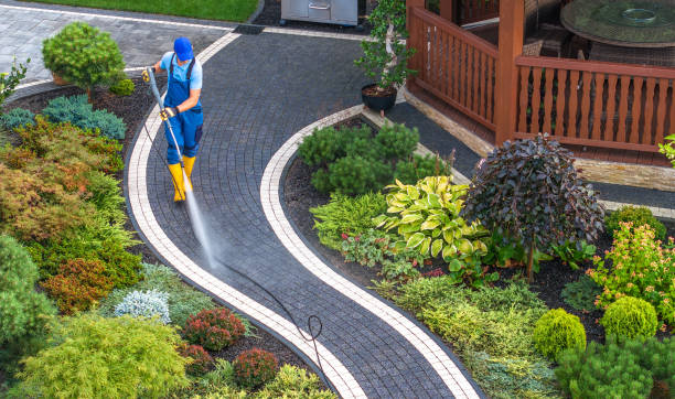 Why Choose Our Certified Pressure Washing Experts for Your Project Needs in Diamond, IL?